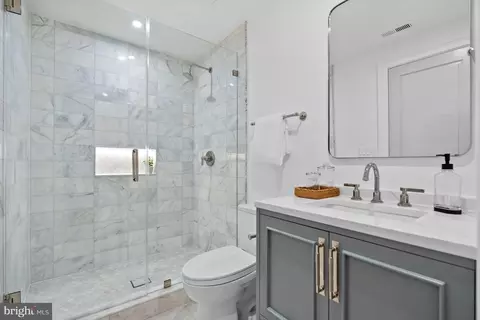Bath - 1922 35th St NW, Washington, DC 20007 photo 6 of 6