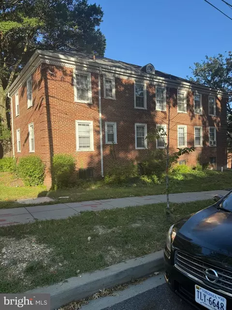 2711 Terrace Rd SE #301, Washington, DC 20020