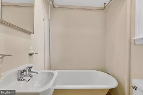 1920 47th St NW, Washington, DC 20007 photo 29