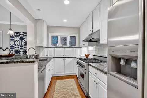 1920 47th St NW, Washington, DC 20007 photo 9