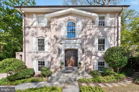 3501 Livingston St NW, Washington, DC 20015