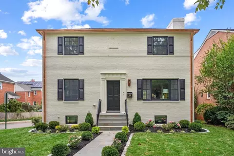 4516 43rd St NW, Washington, DC 20016