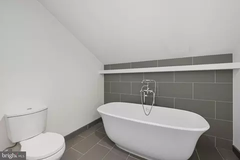 Bath - 901 D St NE #207, Washington, DC 20002 photo 4 of 5