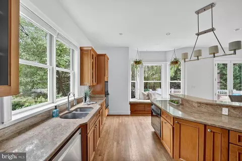 1829 47th Pl NW, Washington, DC 20007 photo 13