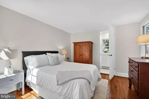 3327 O St NW, Washington, DC 20007 photo 26