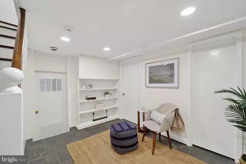 3327 O St NW, Washington, DC 20007 photo 35