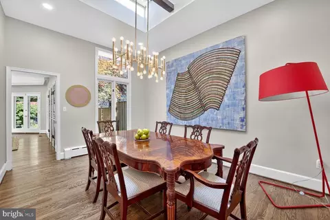 3327 O St NW, Washington, DC 20007 photo 10