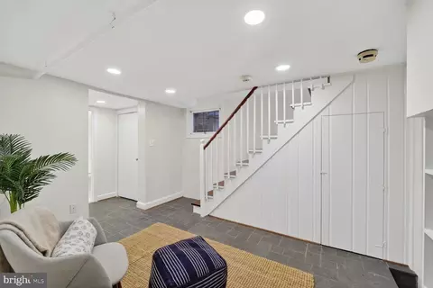 3327 O St NW, Washington, DC 20007 photo 34