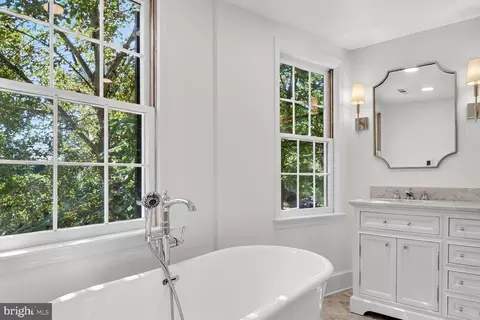 3327 O St NW, Washington, DC 20007 photo 24
