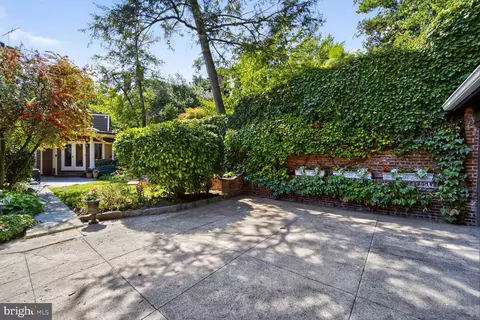 3327 O St NW, Washington, DC 20007 photo 40