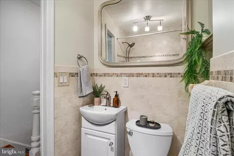140 11th St NE, Washington, DC 20002 photo 26