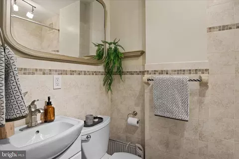 140 11th St NE, Washington, DC 20002 photo 28
