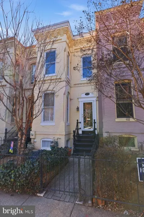140 11th St NE, Washington, DC 20002 photo 2