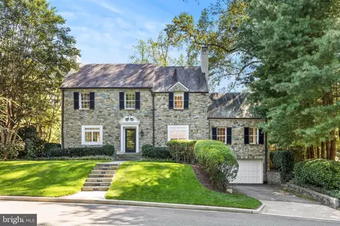 5058 Sedgwick St NW, Washington, DC 20016