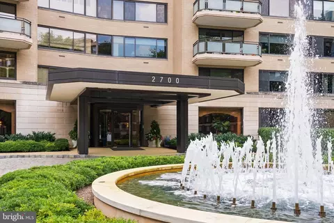 2700 Calvert St NW #418, Washington, DC 20008