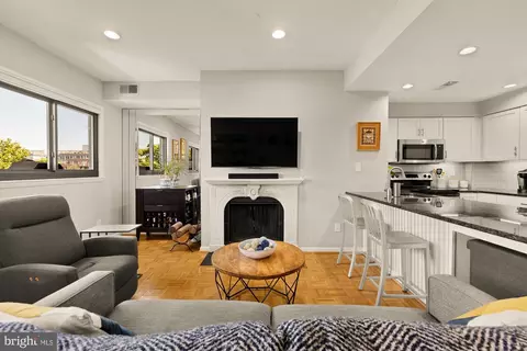 1715 15th St NW #401, Washington, DC 20009
