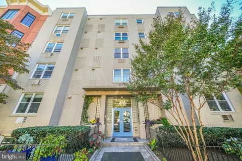 2130 N Street St NW #203, Washington, DC 20037