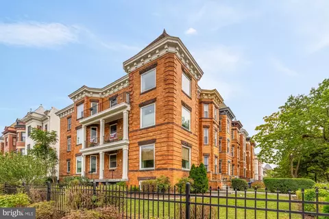 1249 Kenyon St NW #4, Washington, DC 20010