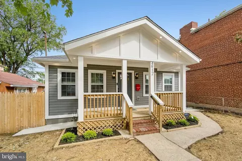 4912 Meade St NE, Washington, DC 20019