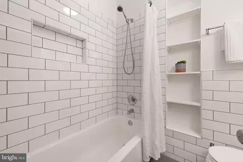 Bath - 408 13th St NE, Washington, DC 20002 photo 1 of 3