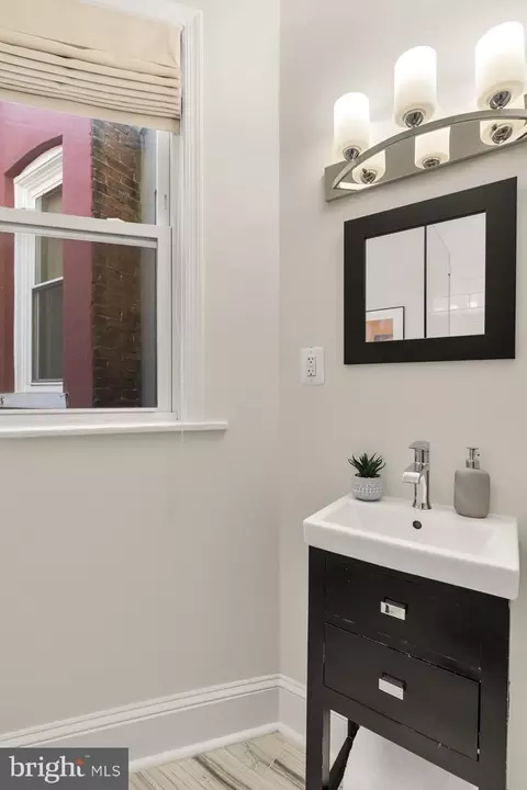 Bath - 632 Acker Pl NE, Washington, DC 20002 photo 1 of 12