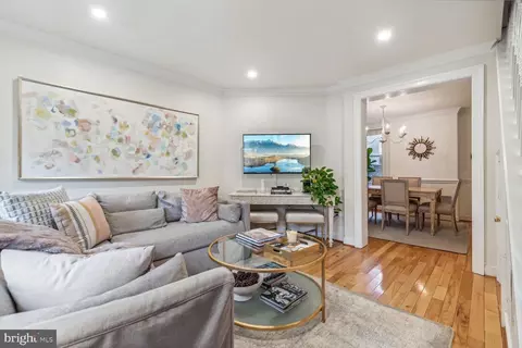 1009 I St NE # A, Washington, DC 20002
