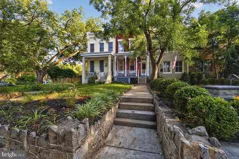1327 S Carolina Ave SE, Washington, DC 20003