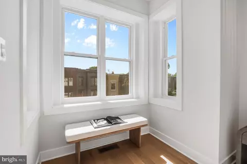Entry Way - 916 C St NE, Washington, DC 20002 photo 11 of 18