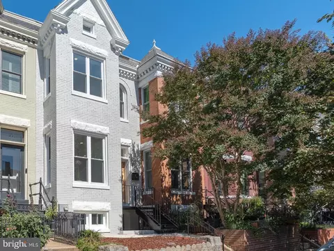 916 C St NE, Washington, DC 20002