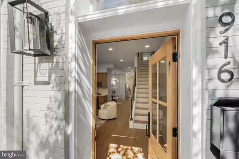 Entry Way - 916 C St NE, Washington, DC 20002 photo 1 of 18