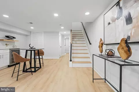 Entry Way - 916 C St NE, Washington, DC 20002 photo 15 of 18