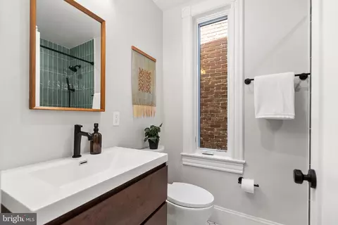 Bath - 1206 D St NE, Washington, DC 20002 photo 5 of 6