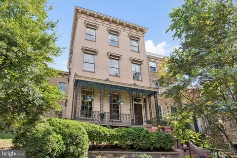 1527 35th St NW, Washington, DC 20007