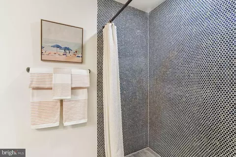 Bath - 1533 D St NE, Washington, DC 20002 photo 5 of 5