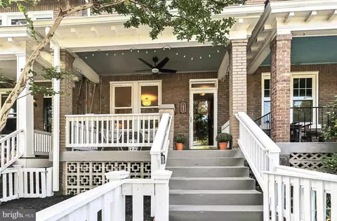 1533 D St NE, Washington, DC 20002