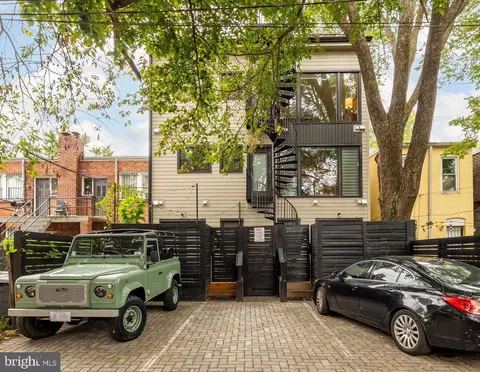 Exterior - 623 14th Pl NE #D, Washington, DC 20002 photo 2 of 2