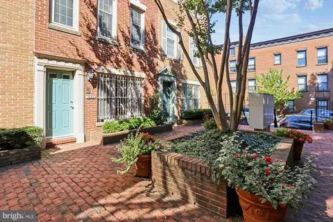 1690 Euclid St NW #A, Washington, DC 20009 photo 2