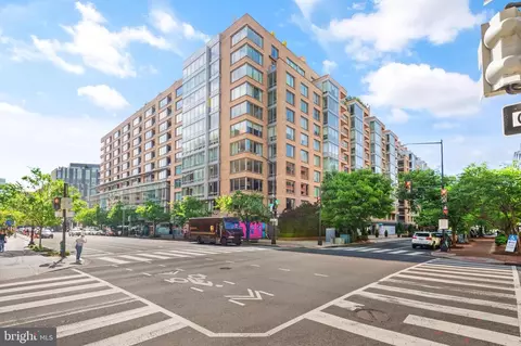 1155 23rd St NW #PH3L, Washington, DC 20037