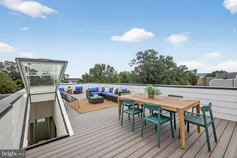828 21st St NE #3, Washington, DC 20002