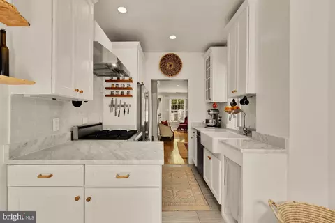 1338 28th St NW, Washington, DC 20007 photo 19