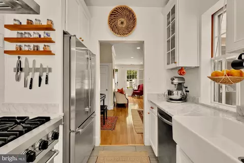 1338 28th St NW, Washington, DC 20007 photo 16