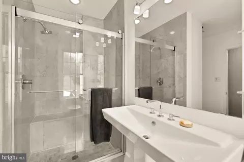 1338 28th St NW, Washington, DC 20007 photo 27