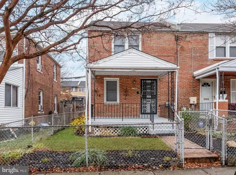 723 Emerson St NE, Washington, DC 20017