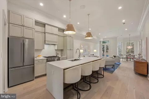 1335 11th St NW #202, Washington, DC 20001