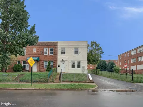 Exterior - 1946 I St NE, Washington, DC 20002 photo 1 of 3