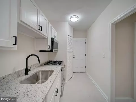 Entry Way - 1946 I St NE, Washington, DC 20002 photo 7 of 7