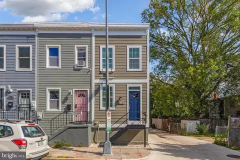 635 20th St NE, Washington, DC 20002