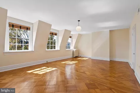 2125 Bancroft Pl NW, Washington, DC 20008 photo 40