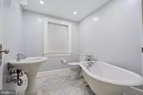 2125 Bancroft Pl NW, Washington, DC 20008 photo 44