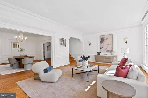 2125 Bancroft Pl NW, Washington, DC 20008 photo 12